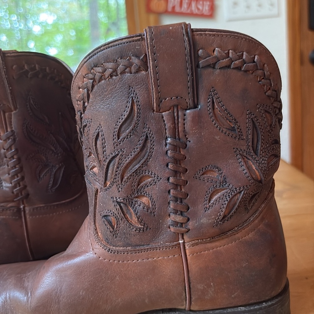 Frye Brown Leather Embossed Western Cowboy Boots - Picture 7 of 7